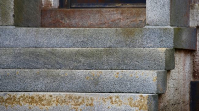 How to Make Concrete Steps Look like Stone: From Drab to Fab