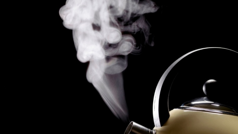 How to Clean a Kettle That Has Boiled Dry: Sip Safely